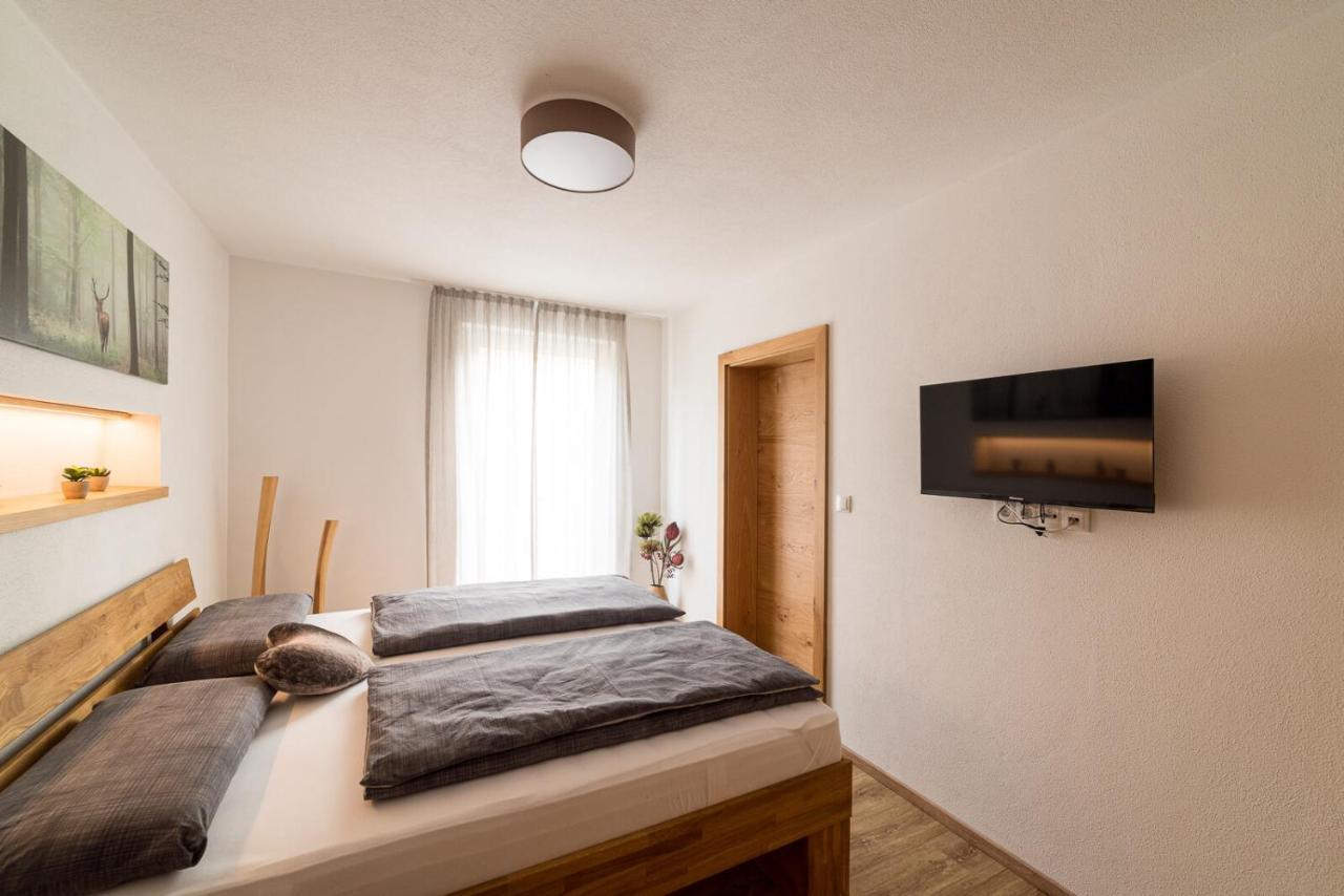 Alpen-Lounge Apartment 17 Fügen Eksteriør billede